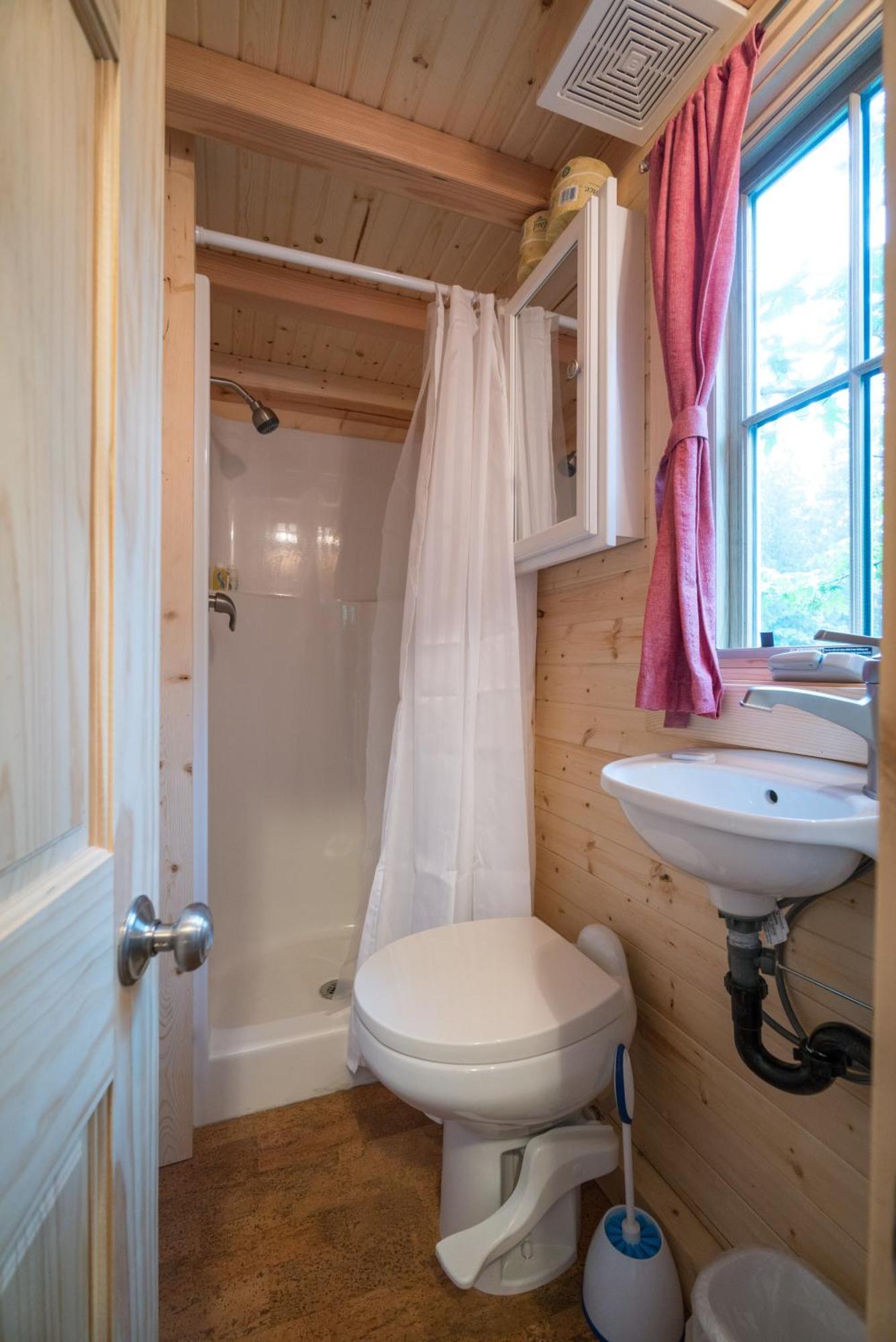 Mt Hood Tiny House Village Welches Exterior foto