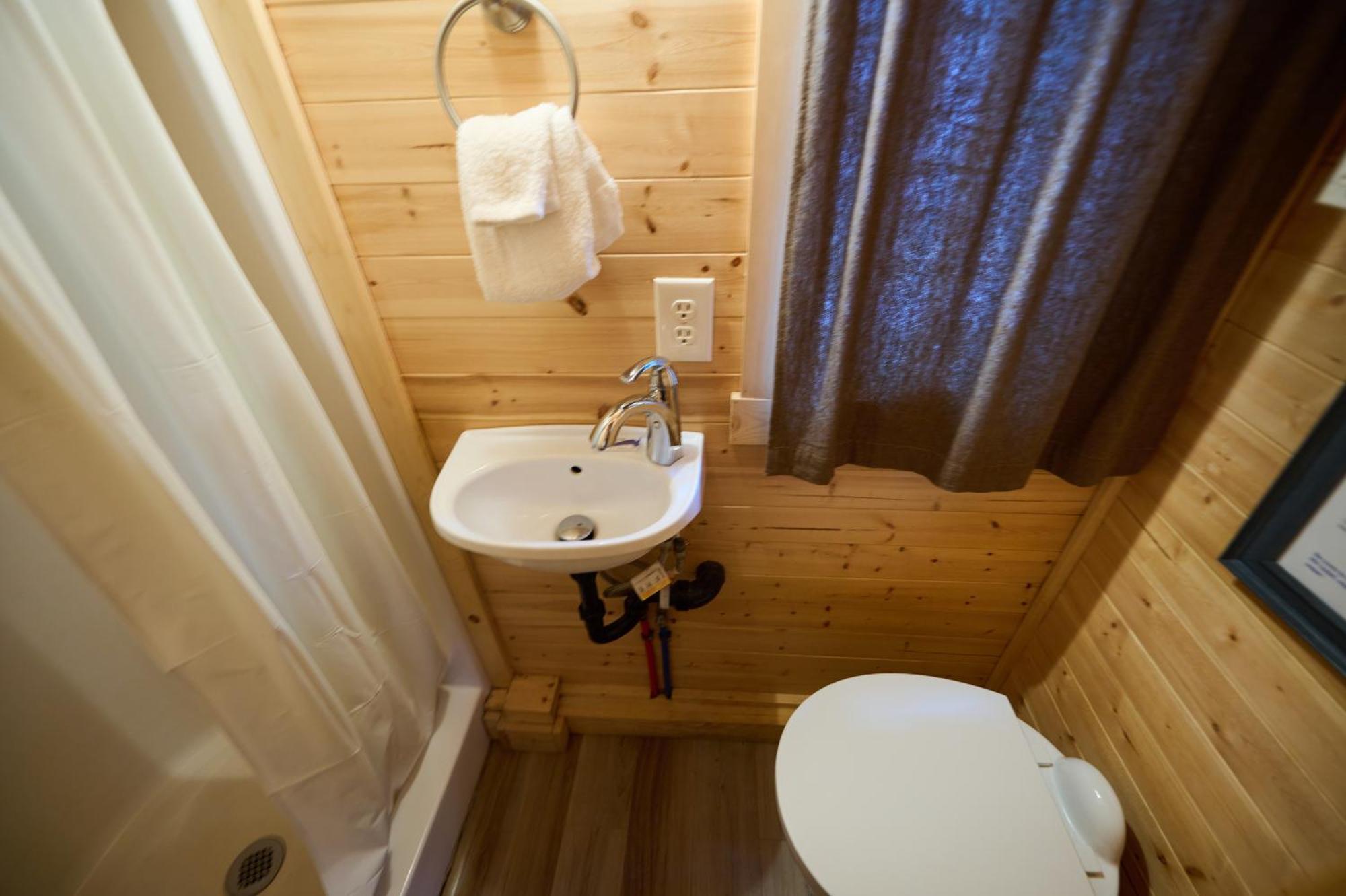 Mt Hood Tiny House Village Welches Exterior foto
